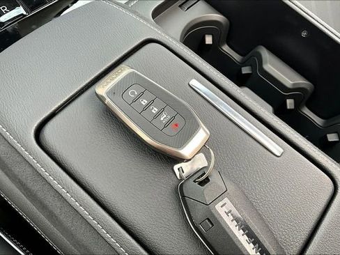 New 2026 INFINITI QX80 Luxe image 11