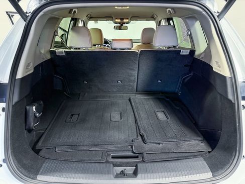 Certified 2024 Nissan Rogue SL image 36