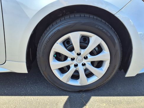 Used 2024 Toyota Corolla LE FWD image 9