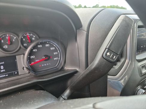Used 2021 Chevrolet Silverado 1500 Custom RWD image 32