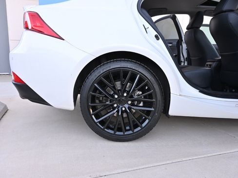 Used 2015 Lexus IS 250 w/ Premium Package RWD image 30
