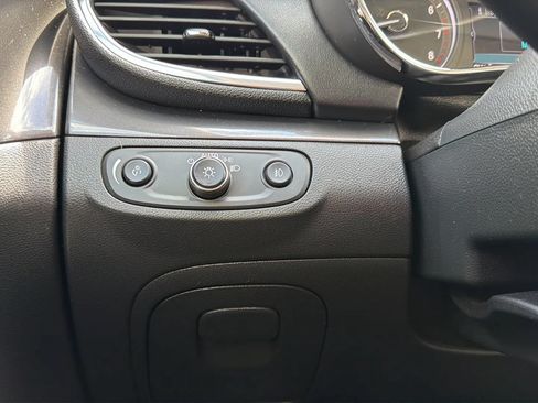 Used 2018 Buick Encore Sport Touring FWD image 15