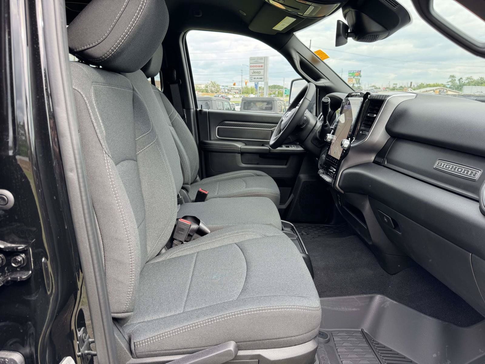 New 2025 RAM 2500 Big Horn AWD/4WD image 18