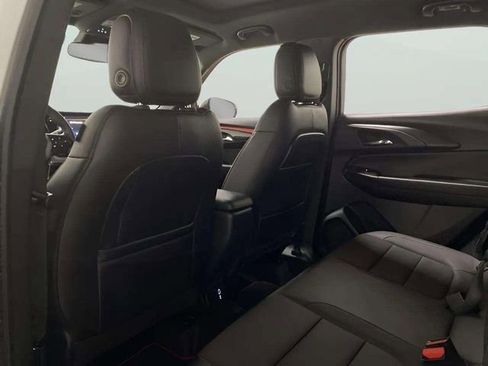 Used 2025 Chevrolet TrailBlazer RS w/ Convenience Package image 18