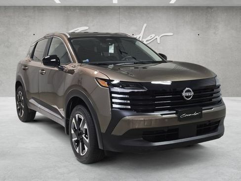 New 2026 Nissan Kicks SV AWD/4WD image 2