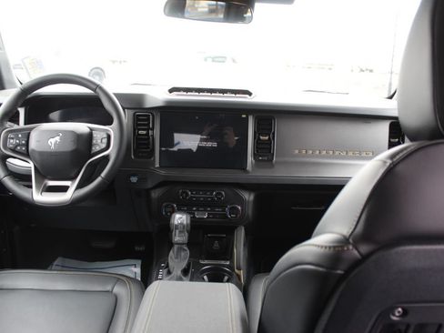 New 2026 Ford Bronco Badlands AWD/4WD image 17