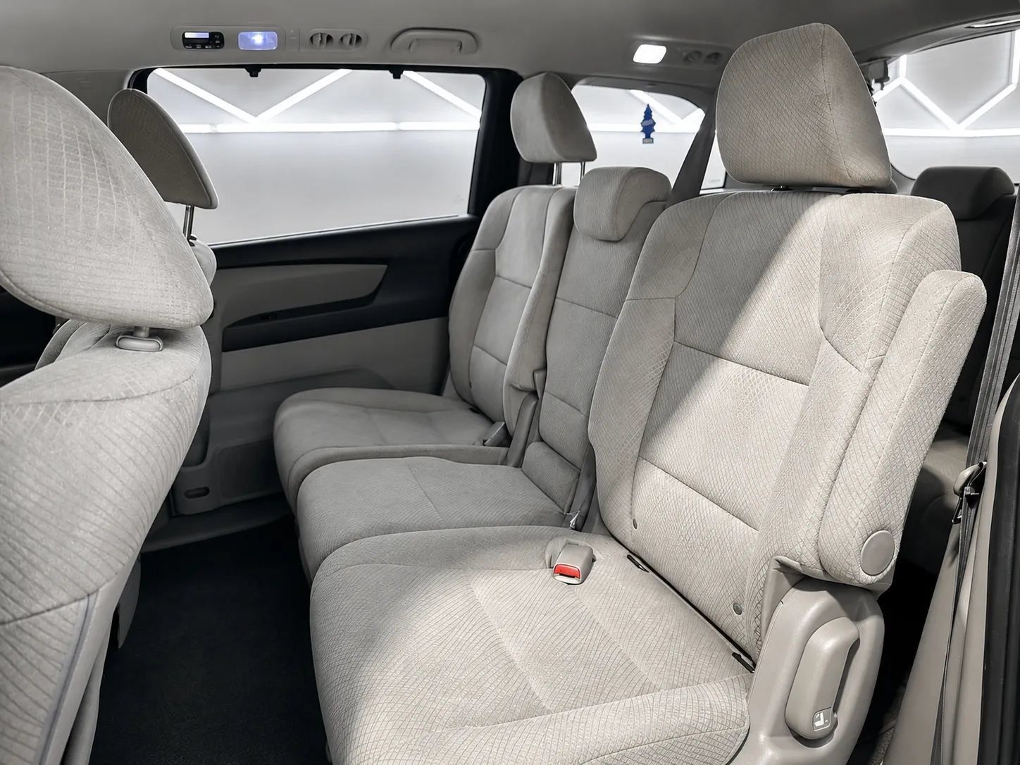 Used 2016 Honda Odyssey EX image 6