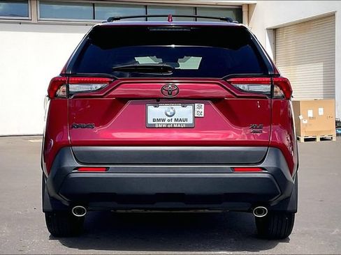 Used 2023 Toyota RAV4 XLE AWD/4WD image 4