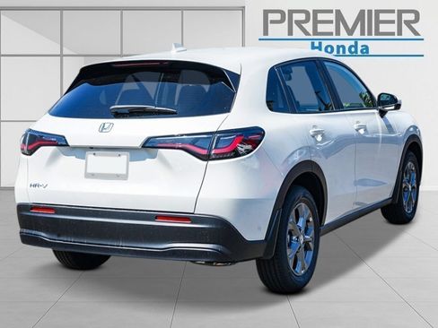 New 2027 Honda HR-V LX image 4