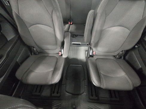 Used 2016 Chevrolet Traverse LT w/ Style and Technology Package FWD image 24