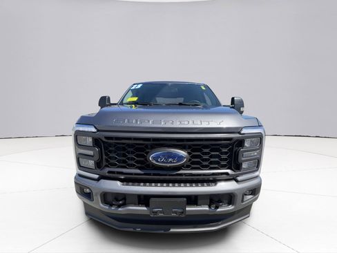 Used 2023 Ford F250 XLT w/ XLT Premium Package AWD/4WD image 14
