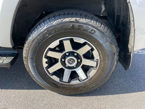 Used 2024 Toyota 4Runner TRD Off-Road Premium image 43