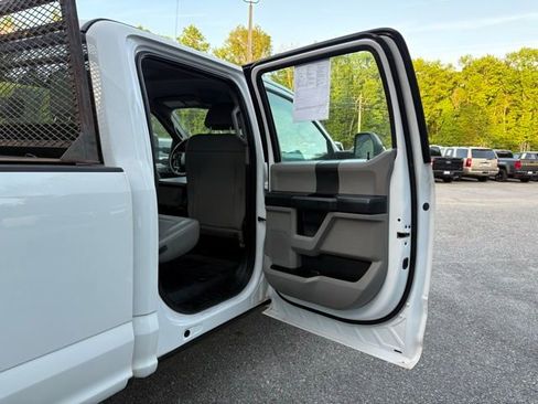 Used 2019 Ford F250 XL w/ Power Equipment Group image 27