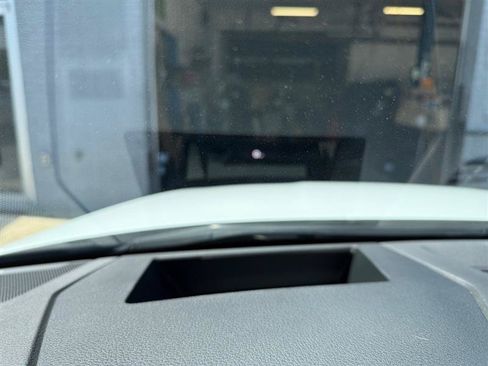 Used 2019 Audi e-tron Prestige w/ Prestige Package AWD/4WD image 40