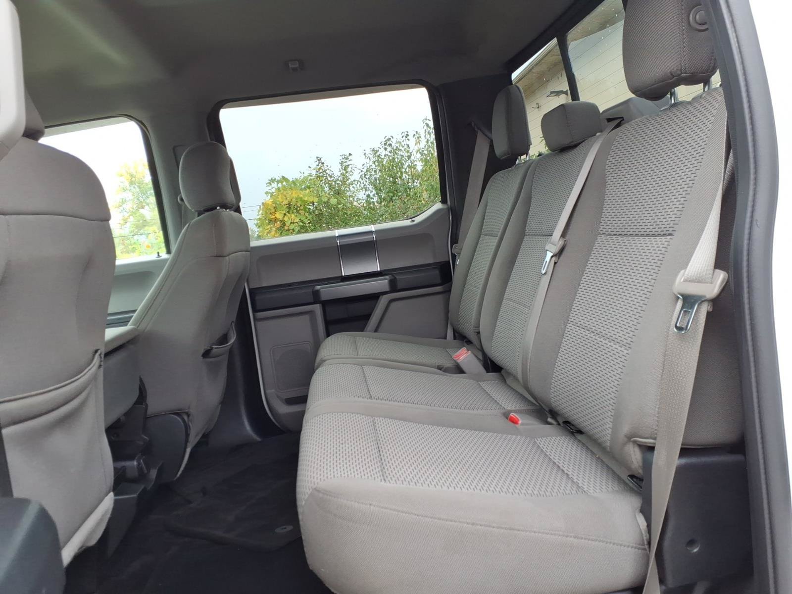 Used 2017 Ford F150 XLT w/ Equipment Group 302A Luxury AWD/4WD image 8
