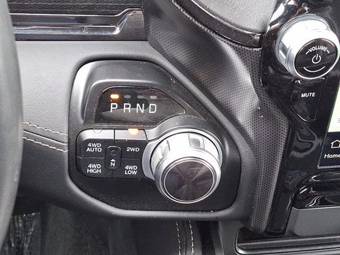 Used 2022 RAM 1500 Limited AWD/4WD image 16
