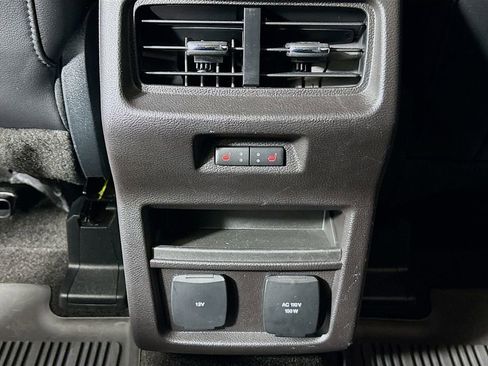 Used 2018 Ford Edge Titanium w/ Equipment Group 302A image 31