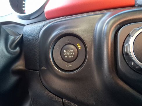 Used 2022 Jeep Wrangler Unlimited Rubicon w/ Xtreme Recon 35" Tire Package image 25