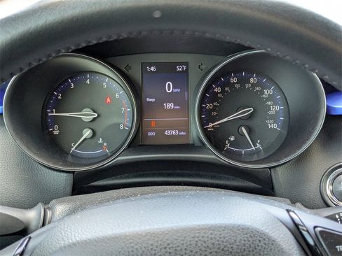 Used 2020 Toyota C-HR XLE image 22