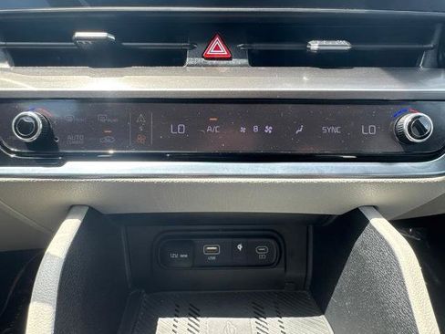 Used 2023 Kia Sportage EX FWD image 24