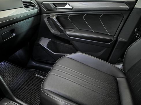 Certified 2023 Volkswagen Tiguan SE AWD/4WD image 23