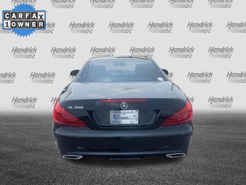 Used 2018 Mercedes-Benz SL 550 image 9
