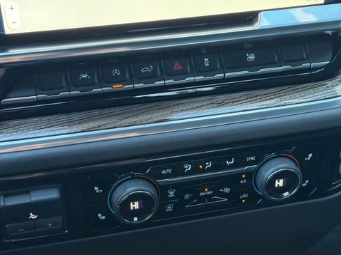 Used 2025 Chevrolet Silverado 1500 LT w/ Protection Package image 25