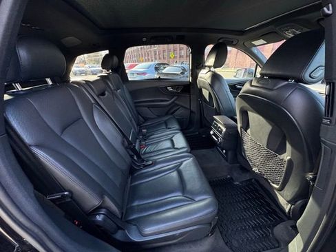 Used 2019 Audi Q7 3.0T Prestige w/ Prestige Package AWD/4WD image 14