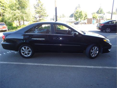 Used 2006 Toyota Camry XLE FWD image 5