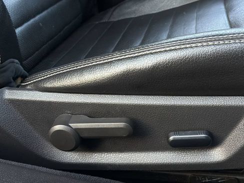 Used 2010 Ford Mustang GT Premium RWD image 12
