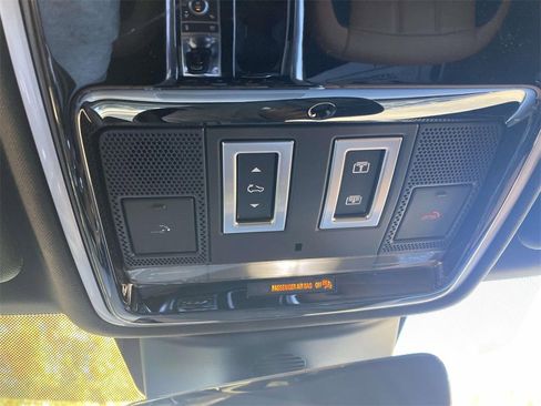 Used 2022 Land Rover Range Rover Sport HSE Dynamic image 18