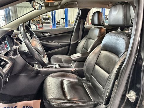 Used 2016 Chevrolet Cruze Premier image 12