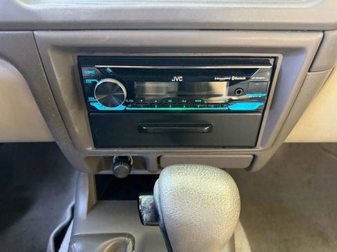 Used 2000 Mitsubishi Montero Sport XLS AWD/4WD image 16