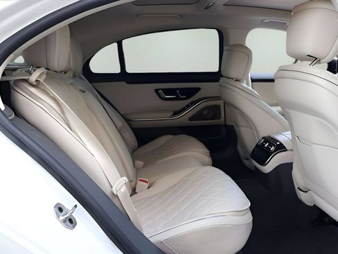 Used 2023 Mercedes-Benz S 580 4MATIC Sedan image 16