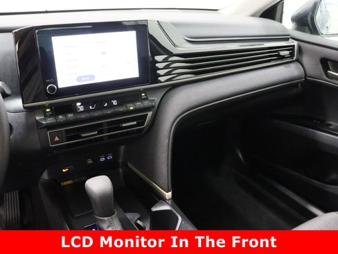 Used 2026 Toyota Camry LE image 15