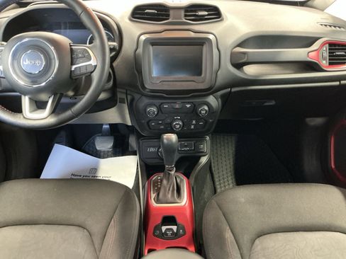 Used 2020 Jeep Renegade Trailhawk w/ Cold Weather Group image 10