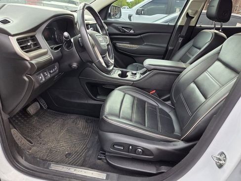 Used 2021 GMC Acadia Denali image 3