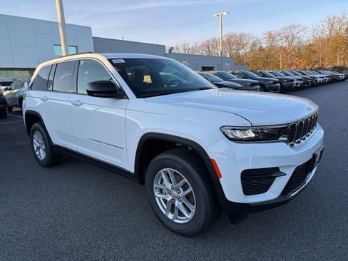 New 2025 Jeep Grand Cherokee Laredo X image 1