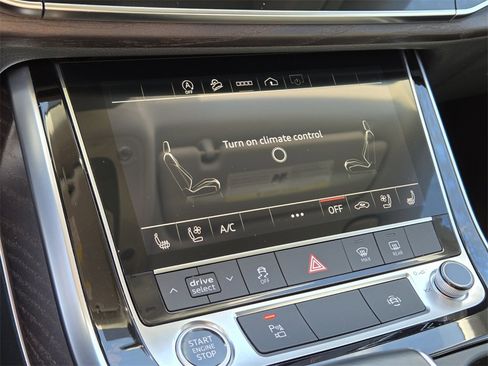 Used 2022 Audi Q8 Premium Plus w/ Premium Plus Package image 17