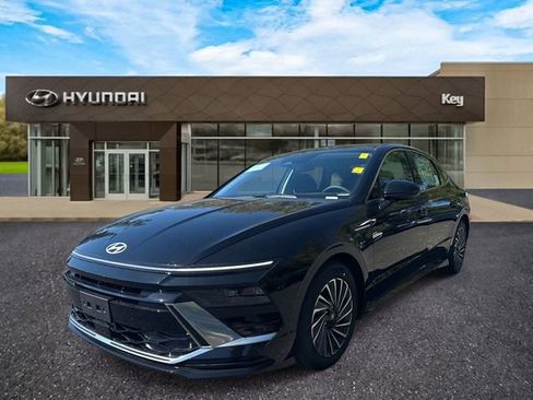 New 2025 Hyundai Sonata SEL image 1
