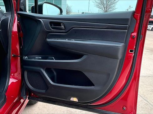 Used 2025 Honda Odyssey Sport-L image 22