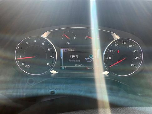 Used 2018 GMC Acadia SLT image 25