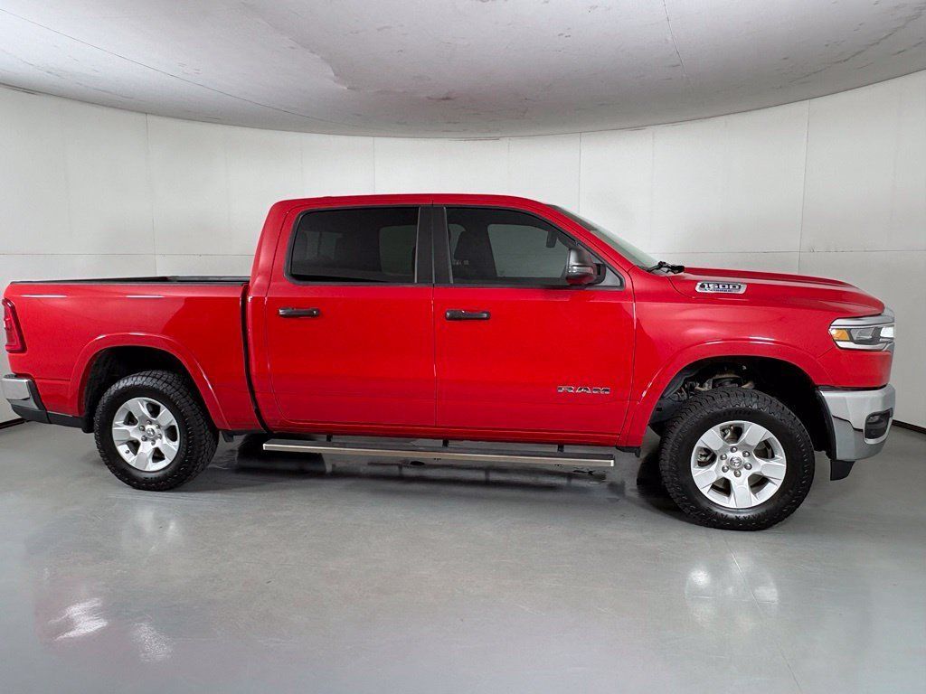 Used 2025 RAM 1500 Big Horn AWD/4WD image 9