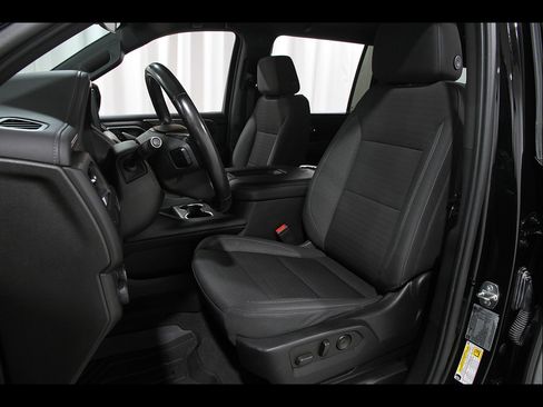 Certified 2022 Chevrolet Suburban LS AWD/4WD image 5