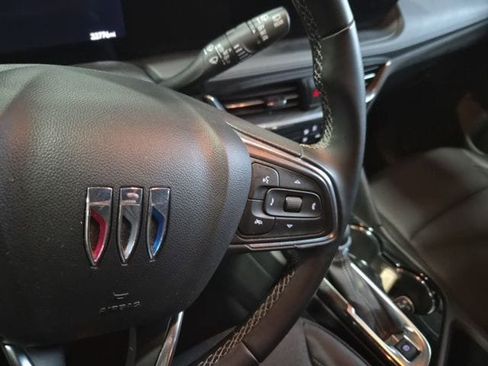 Used 2025 Buick Encore GX Preferred image 18