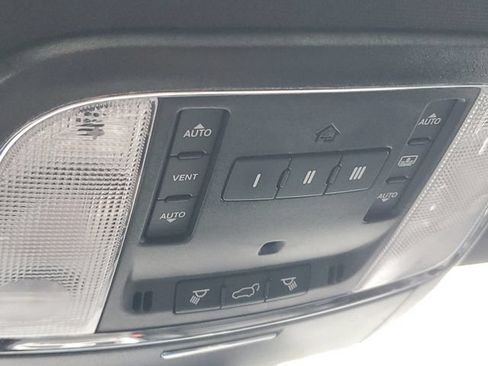 Used 2021 Jeep Grand Cherokee High Altitude AWD/4WD image 23