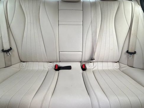 Used 2018 Mercedes-Benz E 300 image 22