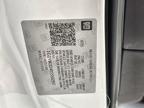 New 2025 Chevrolet Corvette E-Ray w/ Stealth Interior Trim Package image 28