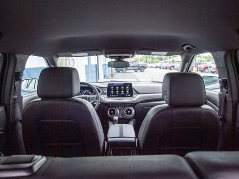Used 2023 Chevrolet Blazer Premier FWD image 28