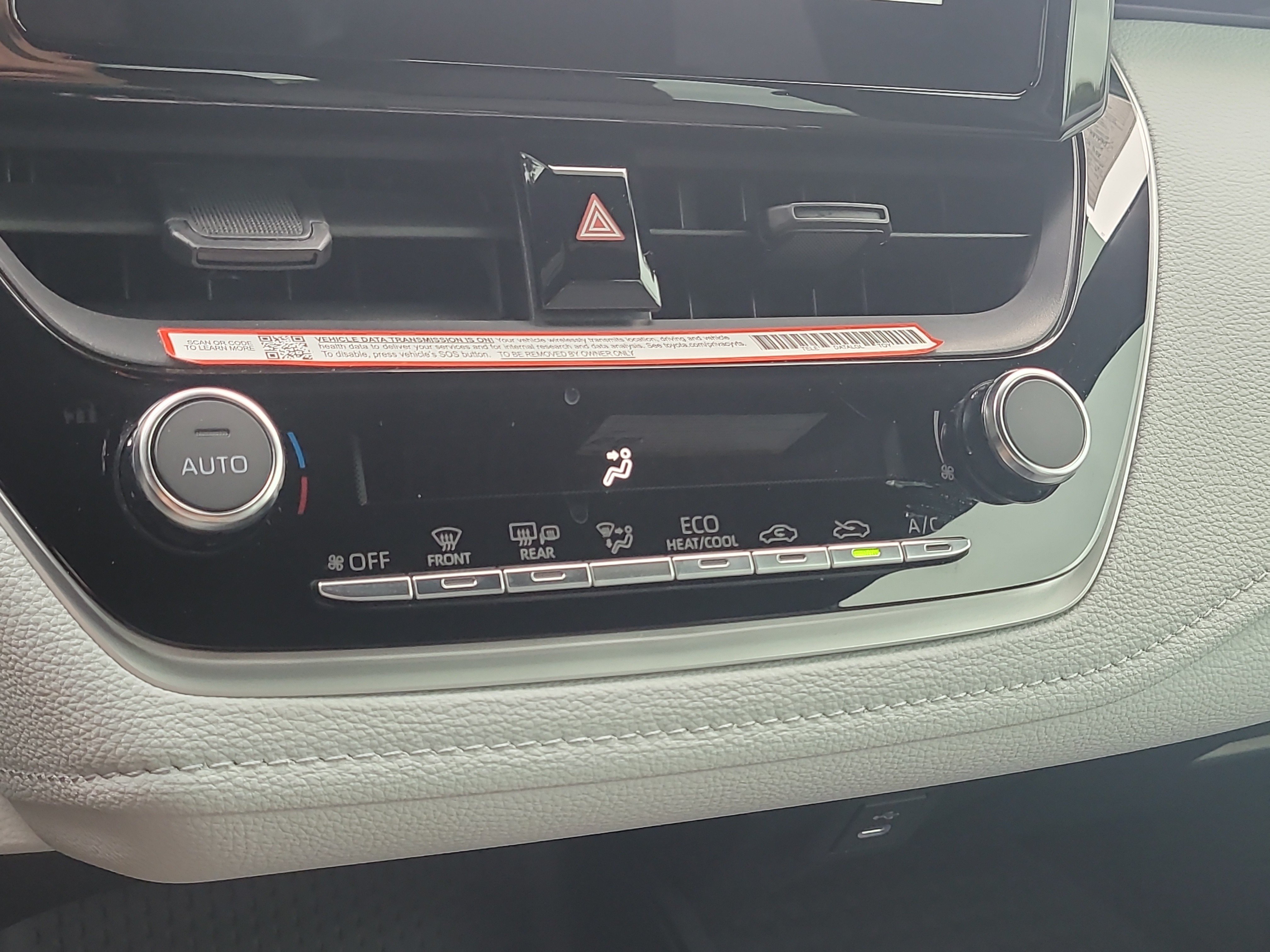 Certified 2025 Toyota Corolla SE FWD image 22
